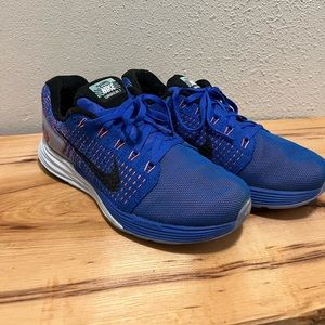 Nike Lunarglide size 6.5 - water resistant